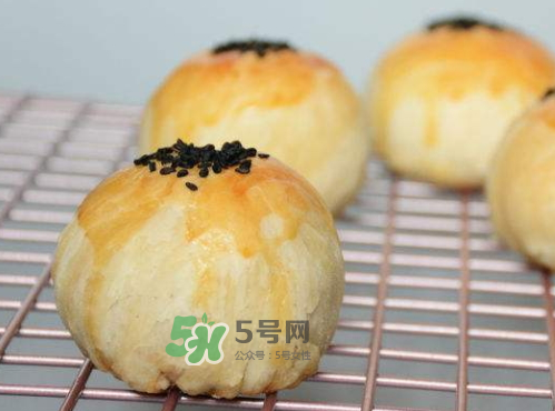 蛋黃酥烤多長時間最好？蛋黃酥烤多久？