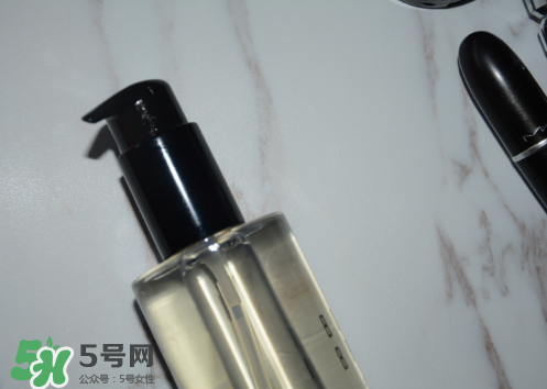 bobbi brown卸妝油好用嗎？芭比波朗卸妝油怎么樣？