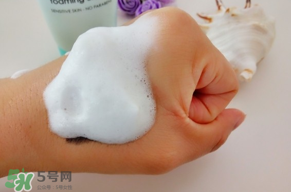 薇姿溫泉純凈泡沫潔面霜好用嗎 薇姿泡沫潔面霜的作用 薇姿溫泉純凈泡沫潔面霜好用嗎 薇姿泡沫潔面霜的作用