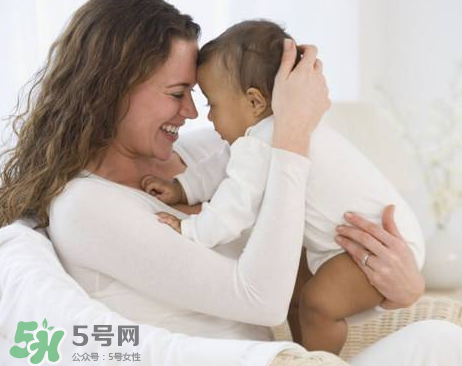 哺乳期來(lái)一次月經(jīng)就沒(méi)來(lái)了正常嗎？哺乳期會(huì)來(lái)幾次月經(jīng)？
