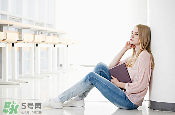 低血糖跟胖瘦有關(guān)系嗎？低血糖跟血壓有關(guān)系嗎？