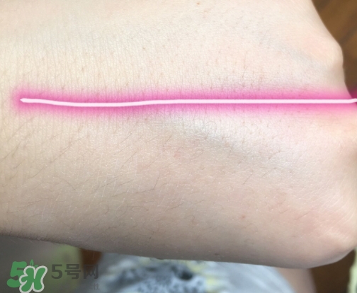 自然堂粉紅素顏霜怎么用？自然堂粉紅素顏霜使用心得