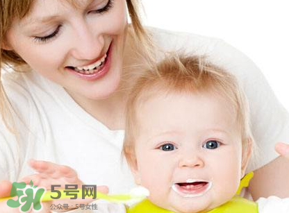 哺乳期來例假奶水會變少嗎？哺乳期來月經(jīng)奶水減少怎么辦？