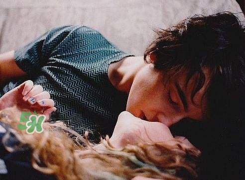 用潤滑劑多了會怎樣？用潤滑劑會有婦科病嗎？