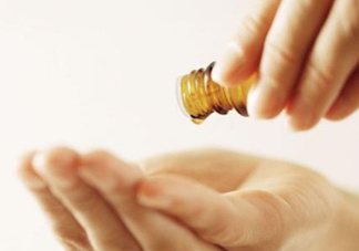 使用潤滑劑會降低性欲嗎？用口水做潤滑劑好嗎？