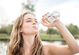 低血糖跟胖瘦有關(guān)系嗎？低血糖跟血壓有關(guān)系嗎？