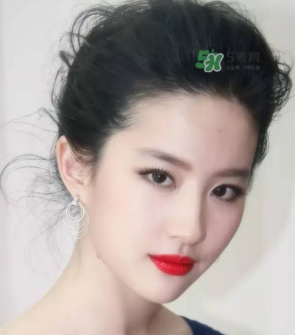 發(fā)際線低怎么調(diào)整？標(biāo)準(zhǔn)的發(fā)際線圖片