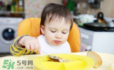 兒童健康飲食是無(wú)油無(wú)鹽無(wú)糖嗎？?jī)和嬍辰】敌〕ＷR(shí)