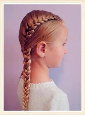 不要再為女兒扎羊角辮了 女孩好看的發(fā)型怎么扎？