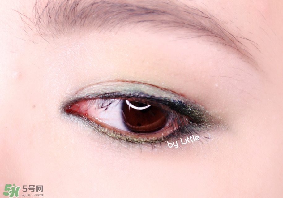 urban decay basquiat眼影盤色號_巴斯奎特眼影盤試色圖 urban decay basquiat眼影盤色號_巴斯奎特眼影盤試色圖