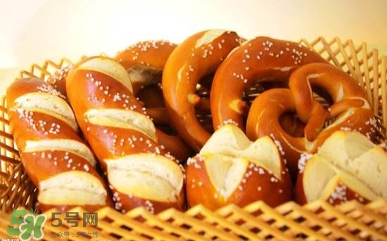 早餐吃面包會(huì)胖嗎？早餐吃面包好不好？