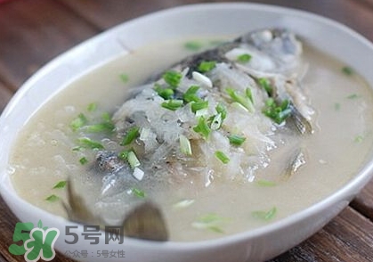 孕婦喝鯽魚(yú)湯上火嗎？孕婦喝鯽魚(yú)湯會(huì)發(fā)胖嗎？