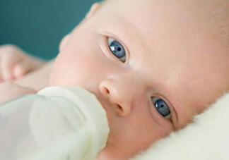 寶寶奶粉過敏什么原因？奶粉過敏的識(shí)別和處理