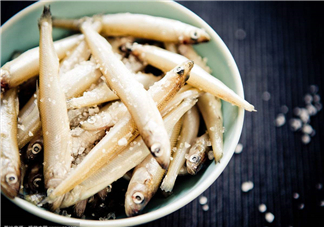 銀魚要去頭嗎？銀魚要泡多久？