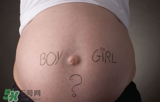 妊娠紋在左邊生男或女？怎么從妊娠紋看男女？