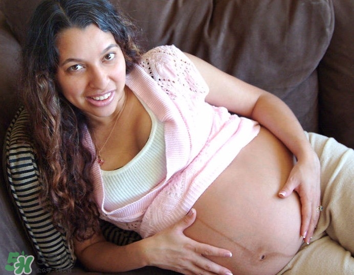 孕婦胸部長妊娠紋嗎？胸部長妊娠紋了怎么辦？