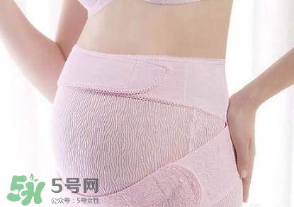 妊娠紋什么時候變白？妊娠紋產(chǎn)品什么時候用？