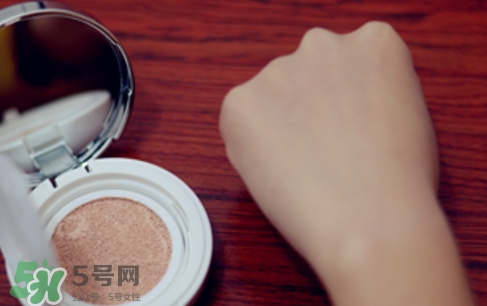 美康粉黛氣墊bb怎么樣？美康粉黛氣墊bb毀容