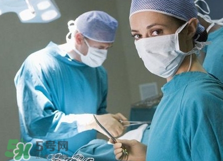 舌癌的早期癥狀有哪些？舌癌能冶得好嗎