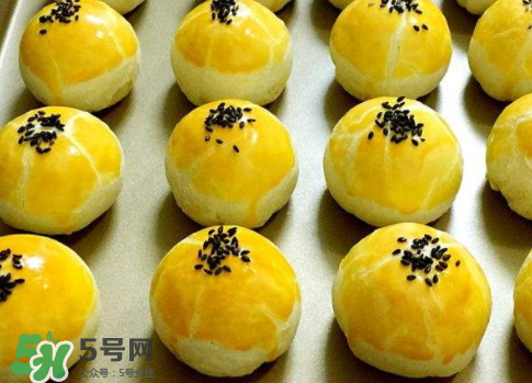 蛋黃酥可以放冰箱嗎？蛋黃酥放冰箱好吃嗎？