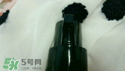 護發(fā)精油怎么用？護發(fā)精油使用方法