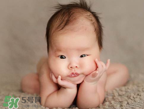 剪臍帶是寶寶疼還是媽媽疼？剪臍帶孕婦會痛嗎？