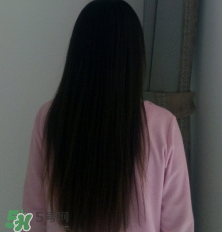 護發(fā)精油要洗嗎？護發(fā)精油要不要洗