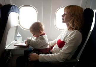兩個月的寶寶可以坐飛機嗎？兩個月的寶寶坐飛機要買票嗎？