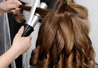 染發(fā)和燙發(fā)哪個(gè)更傷頭發(fā)？頭發(fā)怎么保養(yǎng)好