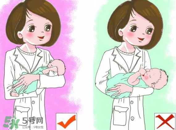 抱新生兒可以晃動(dòng)嗎？抱新生兒的正確方法圖