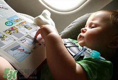 兩個月的寶寶可以坐飛機嗎？兩個月的寶寶坐飛機要買票嗎？
