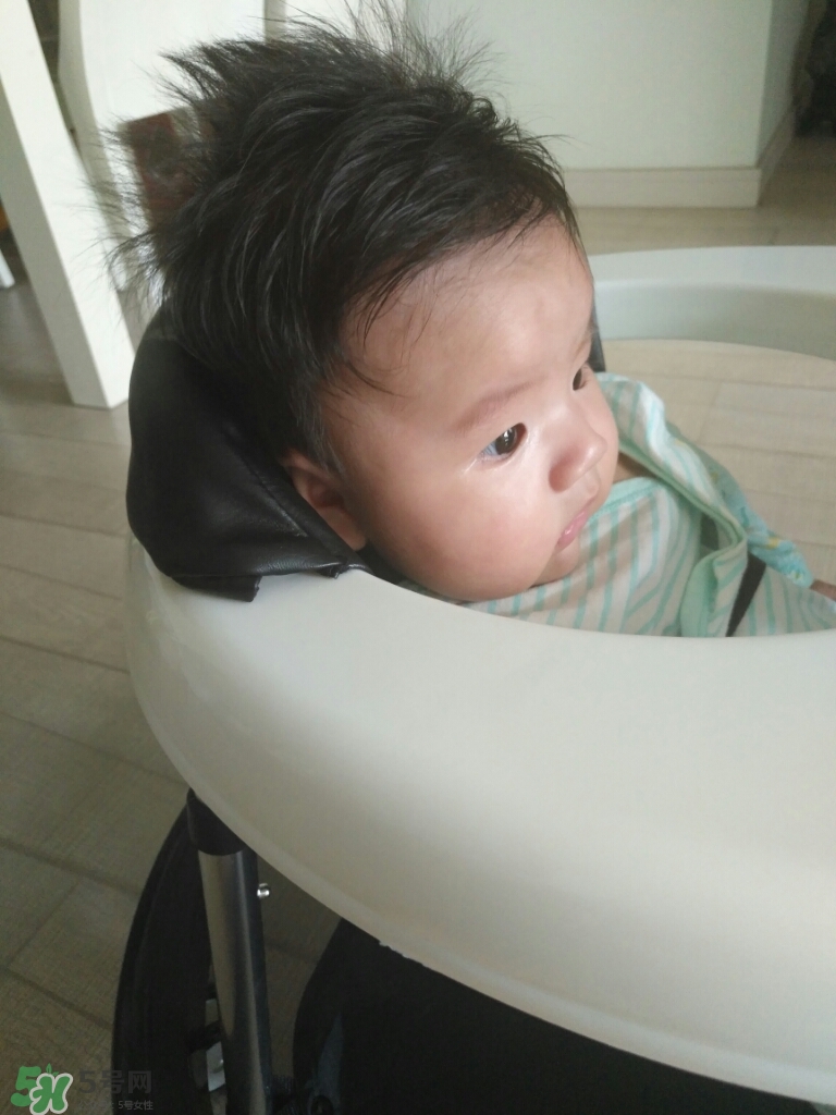 學(xué)步車哪個(gè)牌子的好？寶寶幾個(gè)月可以坐學(xué)步車？