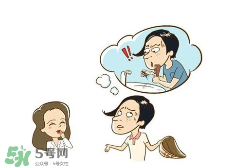 掉頭發(fā)與腎虛有關(guān)系嗎？掉頭發(fā)與熬夜有關(guān)系嗎