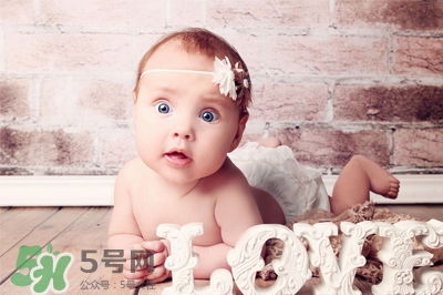 剛出生的寶寶要注意什么？剛出生的寶寶要準備哪些東西？