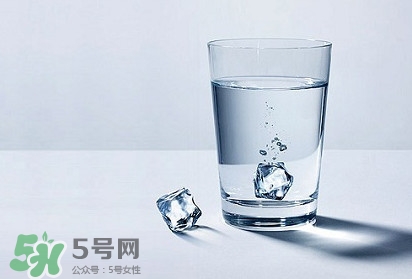 國家飲用水標(biāo)準(zhǔn)是什么？飲用水和礦泉水的區(qū)別