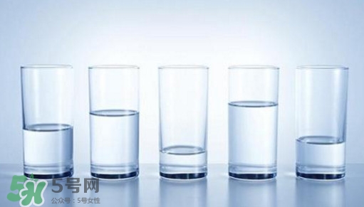 凈化水是純凈水嗎？?jī)艋图儍羲膮^(qū)別