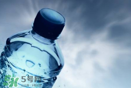 凈化水是酸性還是堿性？凈化水是小分子水嗎