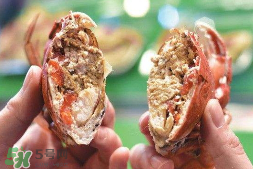 蟹黃是黑色的怎么回事？蟹黃中間有黑的是什么？
