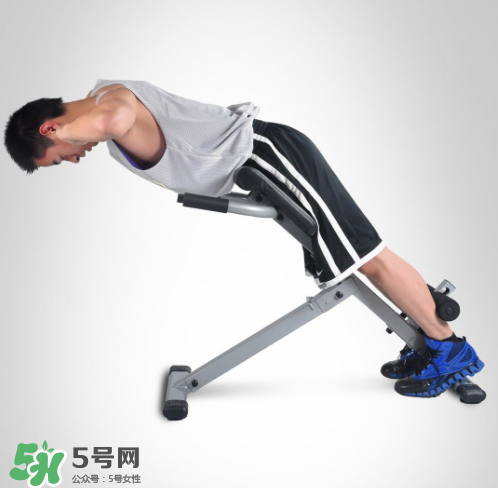 羅馬椅挺身練哪里？羅馬椅挺身一組做幾個？