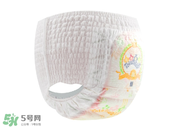 新生兒一天用多少尿不濕？新生兒尿不濕買多大的？