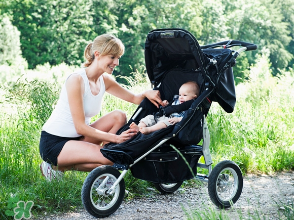 兒童安全座椅要坐到幾歲？兒童安全座椅適合多大的孩子？