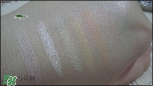 嬌蘭幻彩流星蜜粉餅色號怎么選 嬌蘭幻彩流星粉餅試色 嬌蘭幻彩流星蜜粉餅色號怎么選 嬌蘭幻彩流星粉餅試色