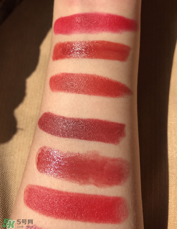 秋冬口紅適合什么的顏色 適合秋冬的口紅顏色 秋冬口紅適合什么的顏色 適合秋冬的口紅顏色