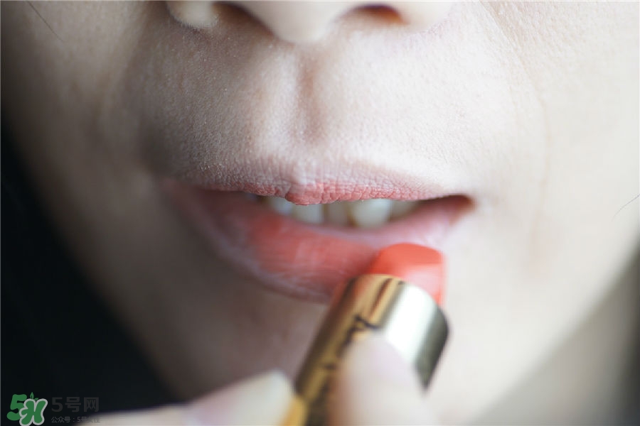 希思黎抗氧保濕唇膏哪個好看 選哪個好 希思黎抗氧保濕唇膏哪個好看 選哪個好