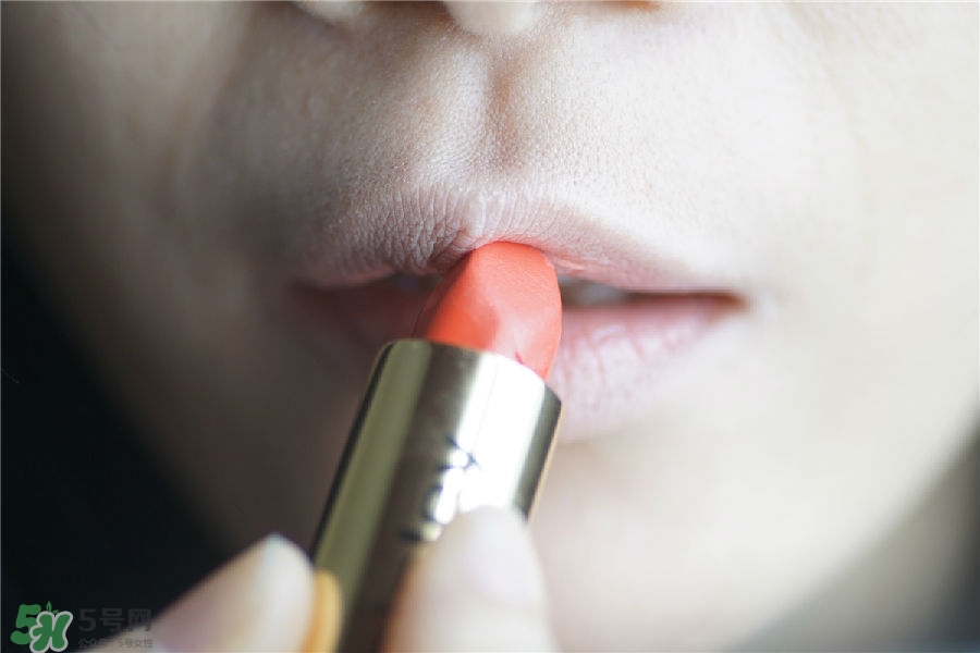 希思黎抗氧保濕唇膏哪個好看 選哪個好 希思黎抗氧保濕唇膏哪個好看 選哪個好