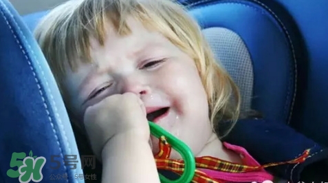 嬰兒幾個(gè)月可以做寶寶椅？嬰兒安全椅安裝方法