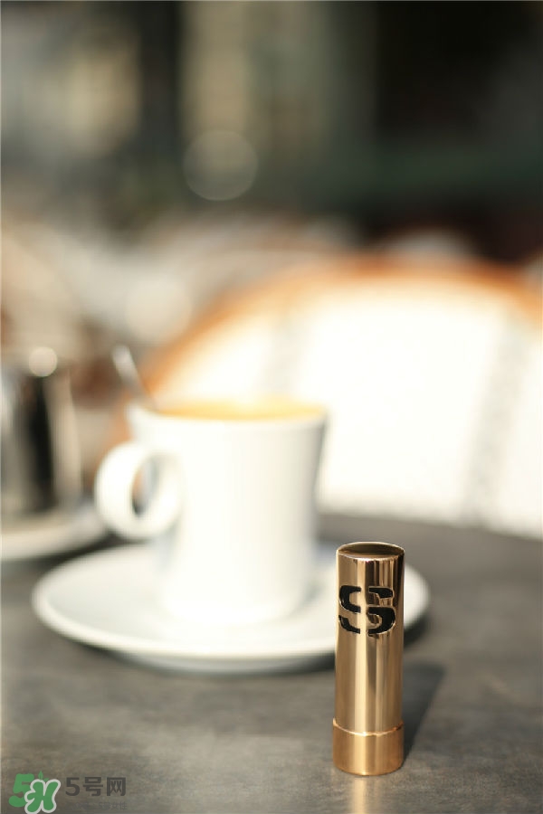 希思黎抗氧保濕唇膏哪個好看 選哪個好 希思黎抗氧保濕唇膏哪個好看 選哪個好