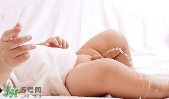 尿布和尿不濕哪個(gè)科學(xué)？尿布和尿不濕的區(qū)別