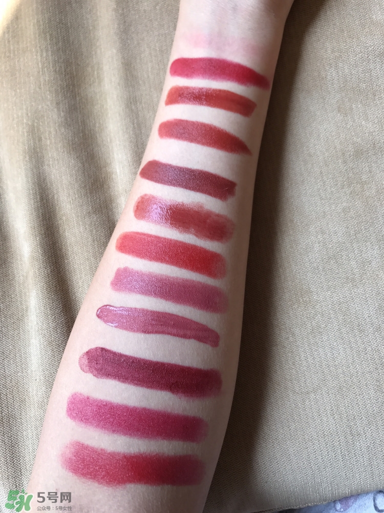 秋冬口紅適合什么的顏色 適合秋冬的口紅顏色 秋冬口紅適合什么的顏色 適合秋冬的口紅顏色