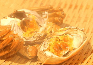 蟹黃是黑色的怎么回事？蟹黃中間有黑的是什么？